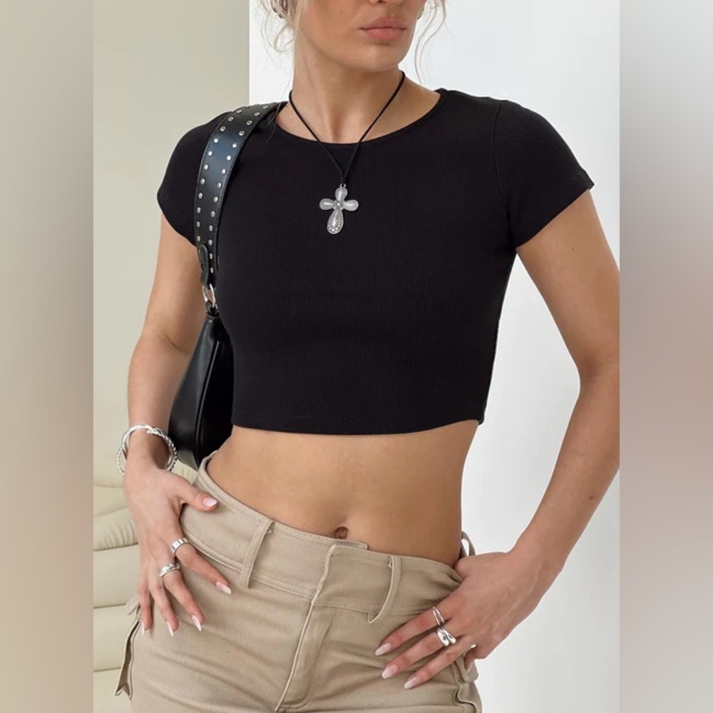 Princess Polly Black Ribbed Crop Top - Short Sleeve Crew Neck